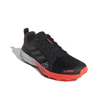 adidas Trail-Laufschuhe Terrex Speed Flow (leicht, atmungsaktiv, bequem) schwarz/rot Herren